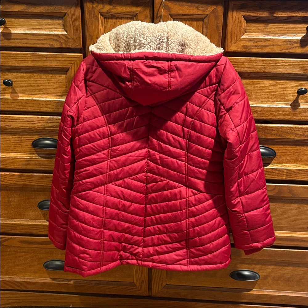 Susan Graver Red Quilted Puffer Jacket with Faux Fur Collar - Picture 7 of 9